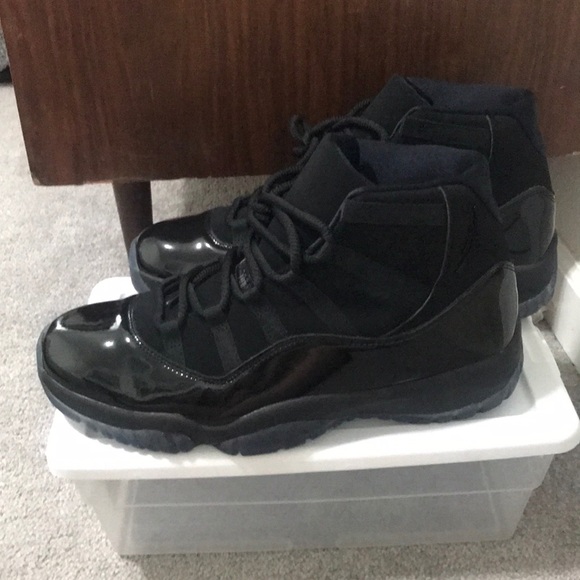 jordan xi cap and gown